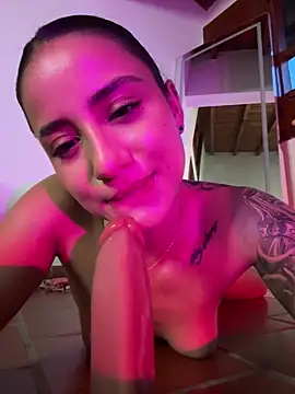 Ale_Lewis 现场XXX聊天