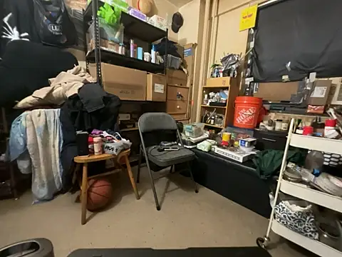 Snowbunnycake_131's Live XXX Chat