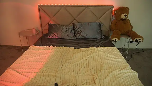 IsabelleDiorr Adlı Modelin Canlı XXX Sohbeti