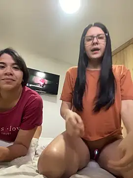 AnnarhodeのライブXXXチャット