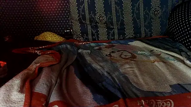Xekwlo2m webcam show