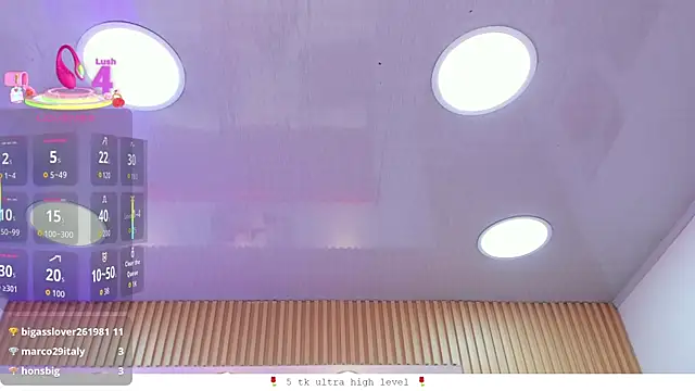 XXX chat uživo modela EmilyCley