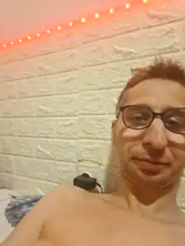 MattedOdobenus élő XXX-chatje