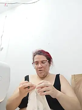 karlythoth@xh Live XXX Chat