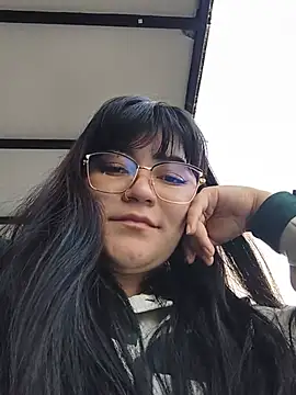 Chat XXX en directo de Sakura_0505
