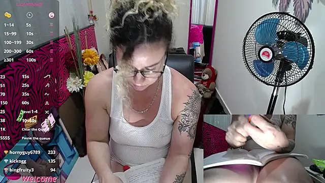 ViickySexy Chat XXX in diretta