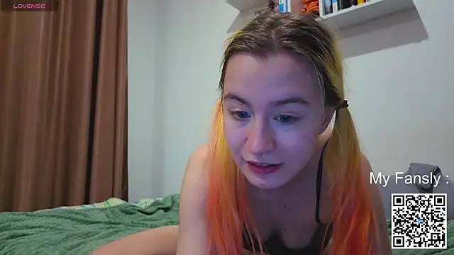 Chatroom XXX en direct de Emilya201