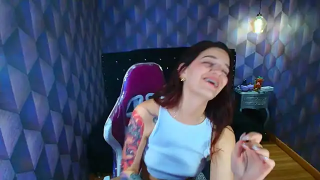 LiaHarryis live XXX chat