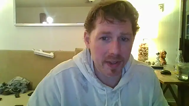 9VOLTT Show in webcam