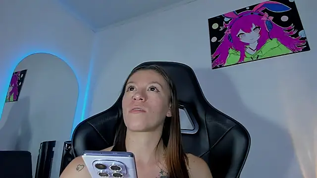 roxanne_jones1 élő XXX-chatje