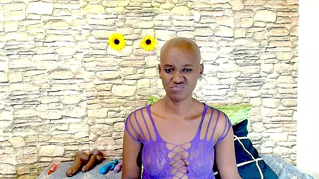 EbonyOlive69のライブXXXチャット