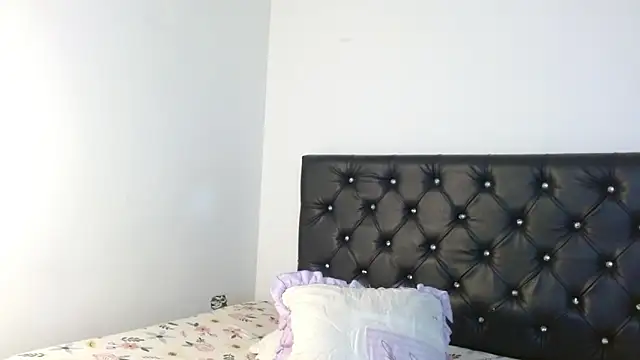 Онлайн чат XXX Ameliejoness_