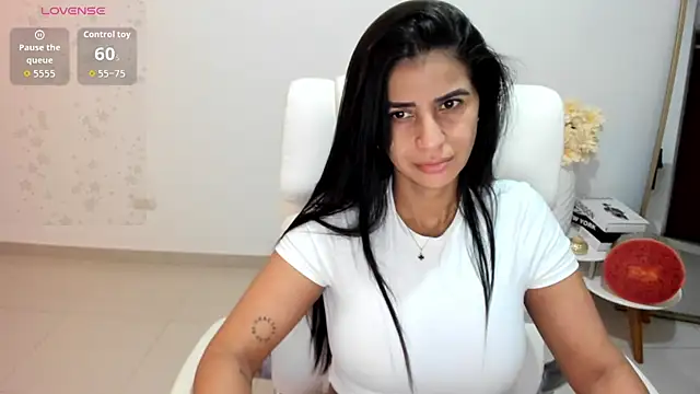 Chat +18 de renata_t_ ao vivo