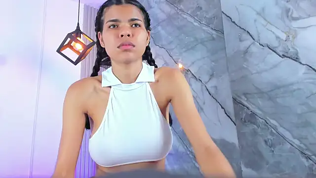 Chat +18 de IsabellaMonet ao vivo