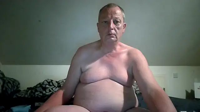 chubbybear2cum's Webcam Show