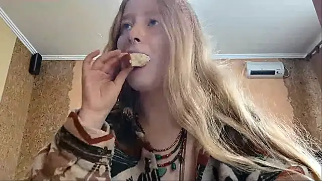 KateVibe_01's Webcam Show