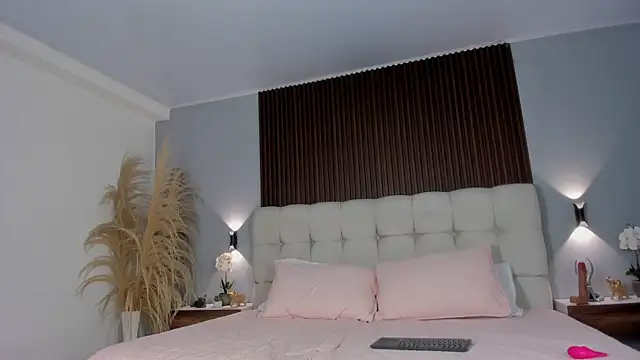 Stefhanyblow Live XXX-Chat