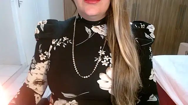 Czat XXX na żywo – Aliceescobar