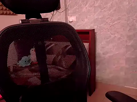 MidnightFlamen Live XXX chat