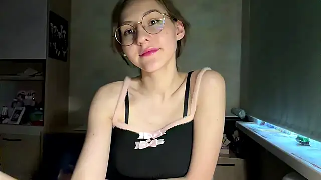 Miaaa_Moon – Naživo XXX chat
