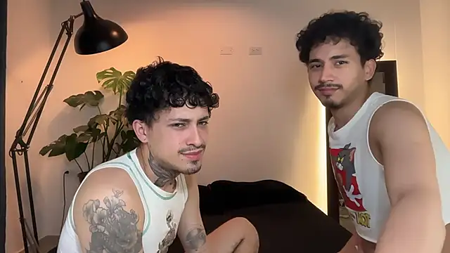 Noah_and_Steven's Live XXX Chat