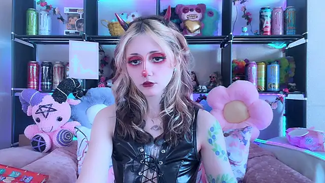 _Devill_Baby élő XXX-chatje