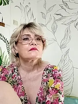Chat +18 de Catty_Lady ao vivo