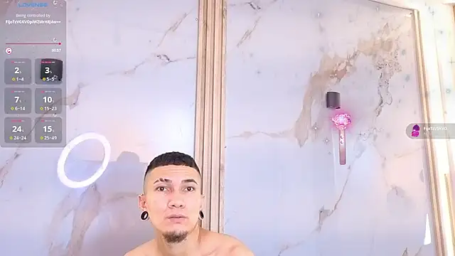 Logan_and_Reacheln Live XXX chat