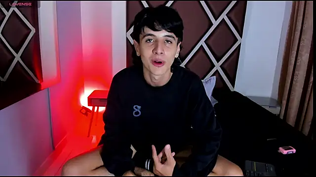 Nico_split webcam show