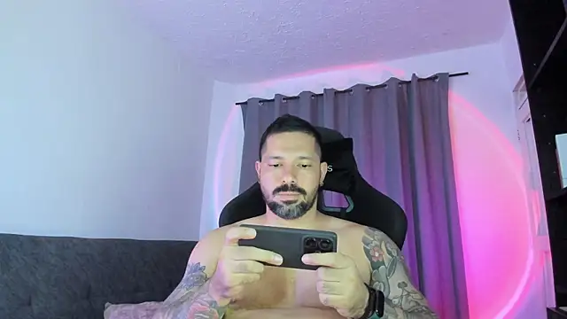 Pierre_Vidal Live XXX-Chat