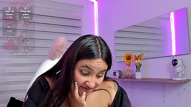 Caroline_rodriguez9's Live XXX Chat
