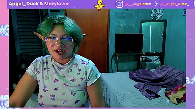 Angel_Duck Chat XXX in diretta