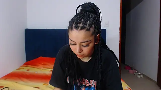Bitsy_Messy's Live Chat Room