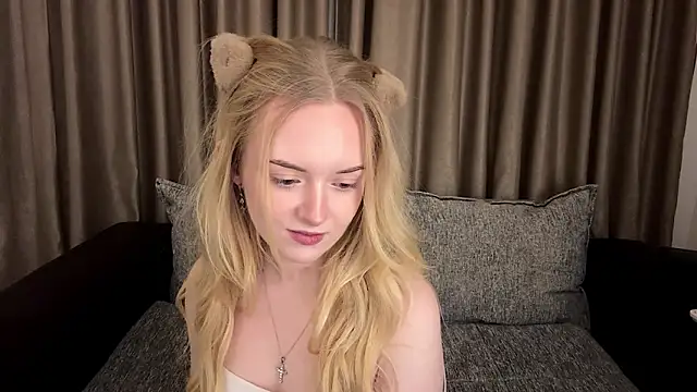 Dari_Foxx webcam show