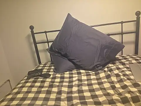 piggylatino's Webcam Show