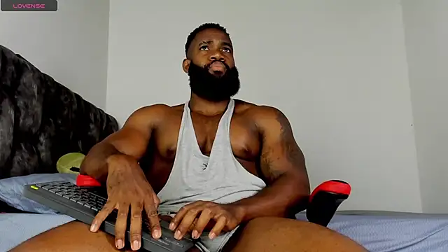 james_musclebbc Adlı Modelin Canlı XXX Sohbeti