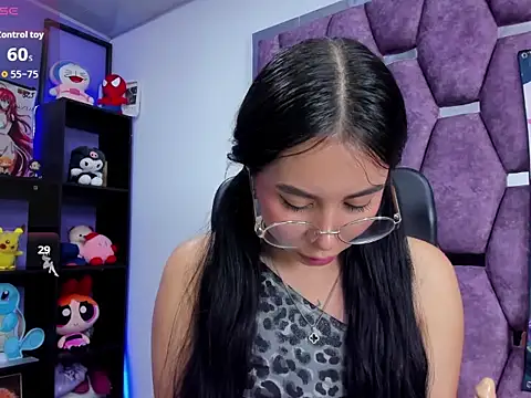 Liiy_Pinnkn Live XXX chat