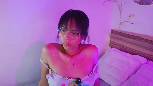 Evalune_ Live XXX-chat