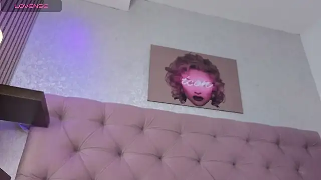 amber__moon1's Live Chat Room