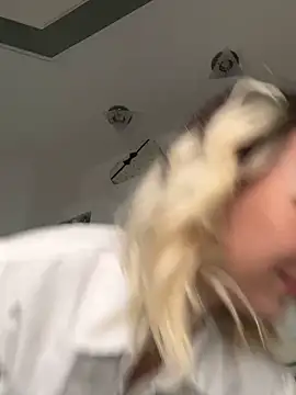 TeaseBabeXXX live XXX chat