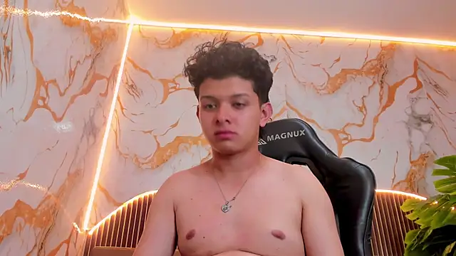 TiagoRussh's Webcam Show