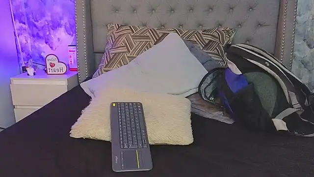 Chat XXX en directo de Shantal_Joness