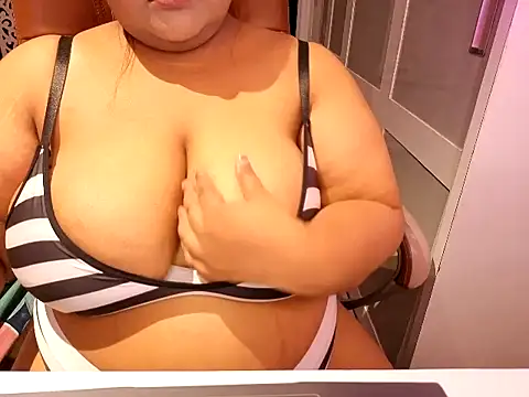 Nataasha__ – Live XXX-chat