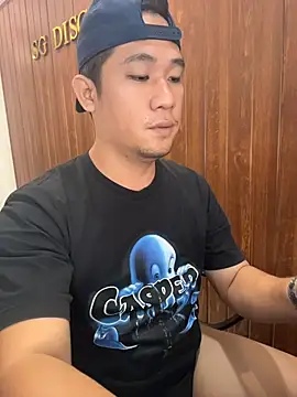 Titanryu 在線直播表演