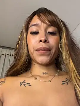 MarieLeonのライブXXXチャット