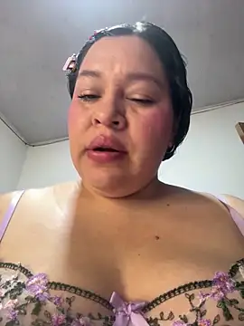 Lovelipsbig's Live XXX Chat