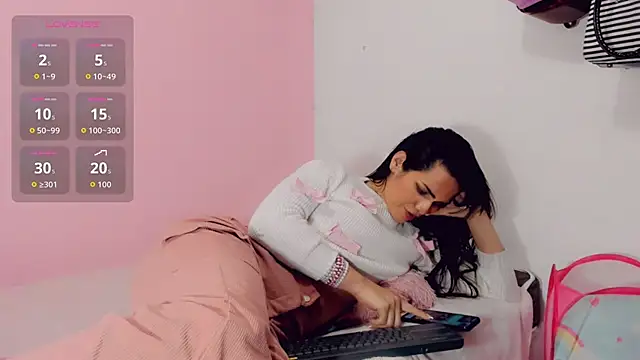 Rubi_30 ওয়েবক্যাম শো