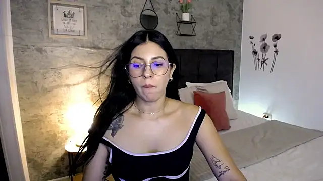 Chat +18 de isa_cruzx ao vivo