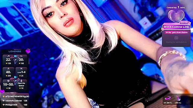 KYLIE_SHEMALE Adlı Modelin Web Kamerası Şovu
