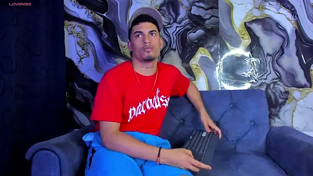 Ares_DAMM Live XXX-Chat
